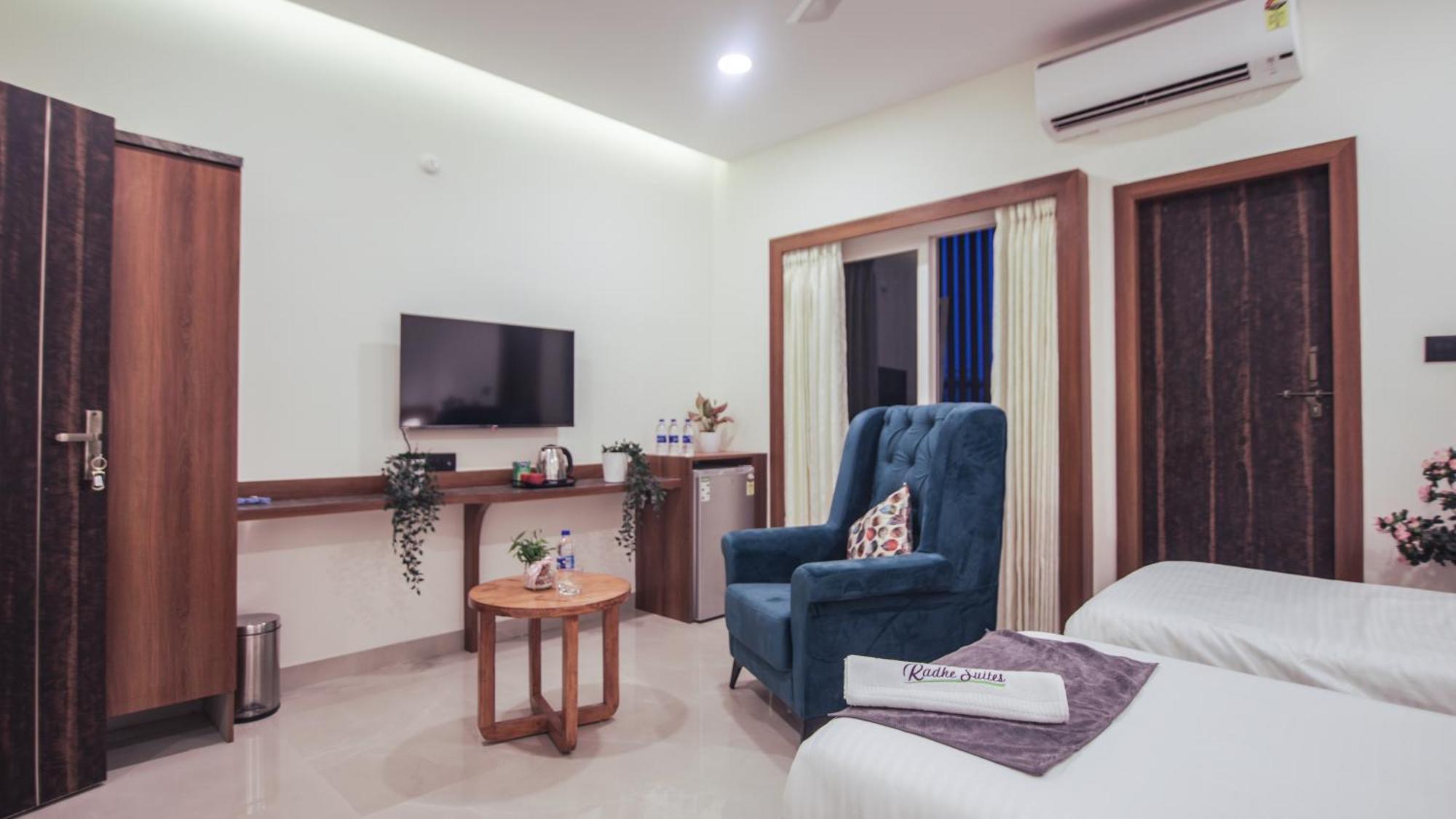 Radhe Suites Χιντεραμπάντ Εξωτερικό φωτογραφία