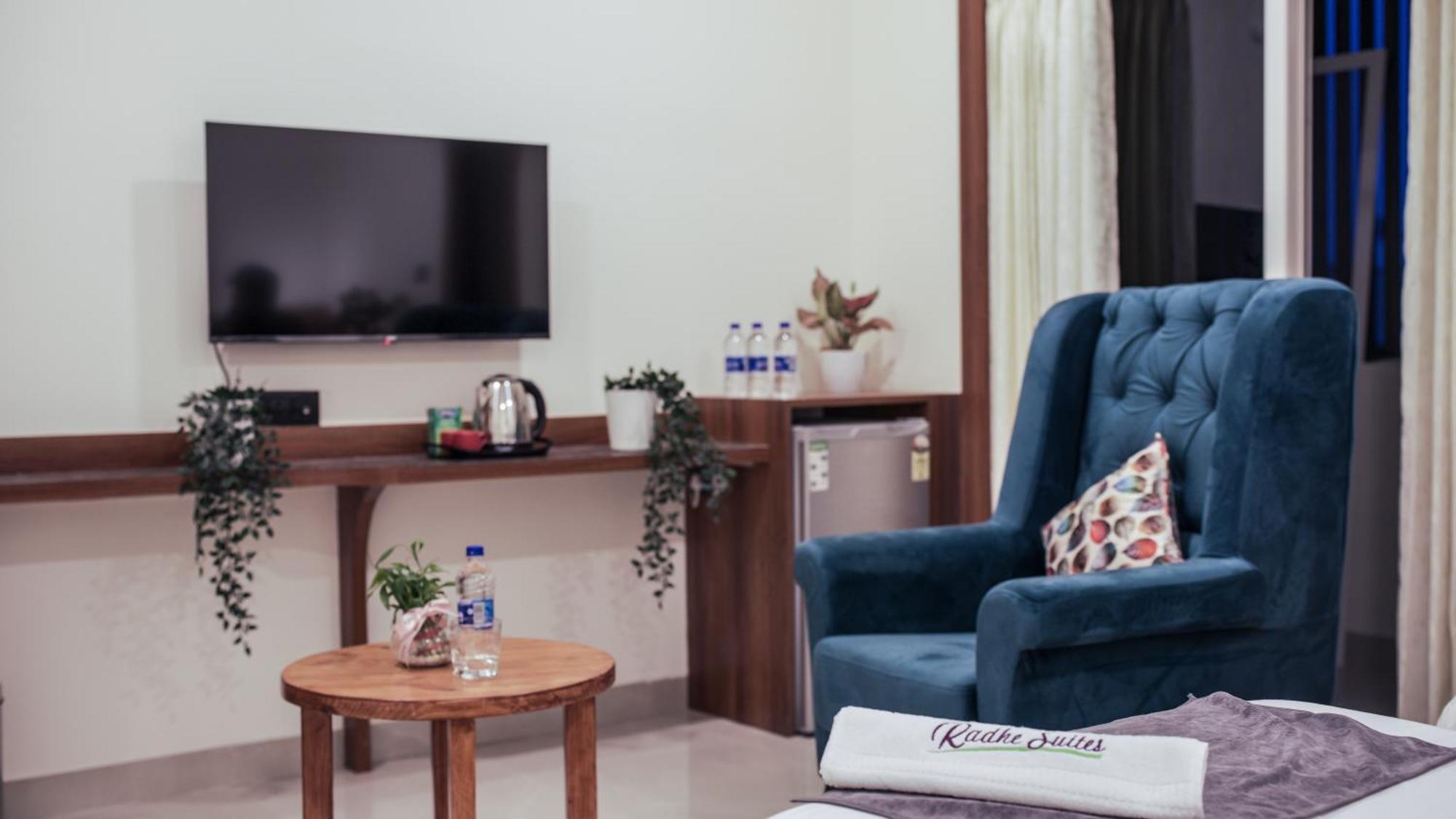 Radhe Suites Χιντεραμπάντ Εξωτερικό φωτογραφία